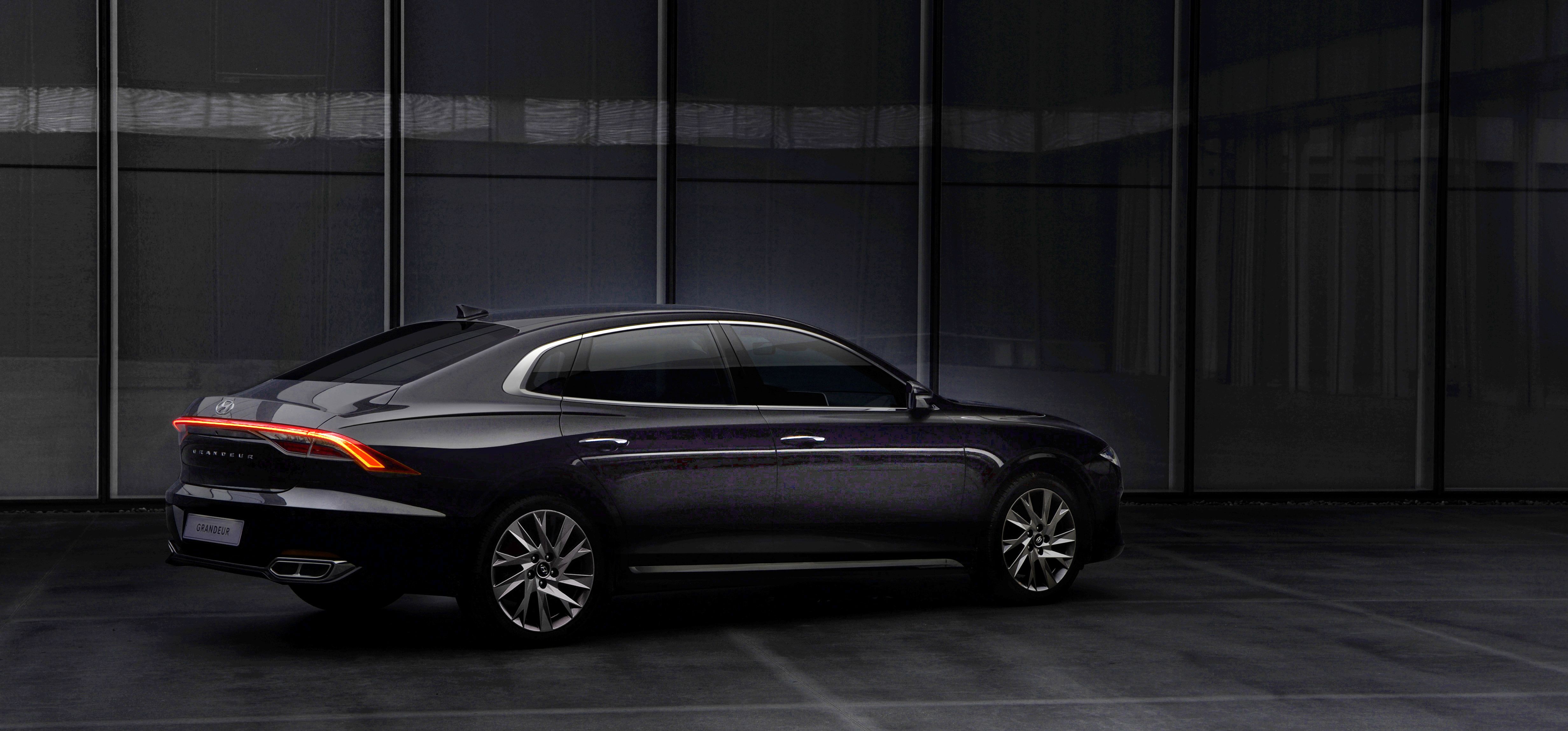 New Hyundai Azera Looks Pretty Gorgeous
