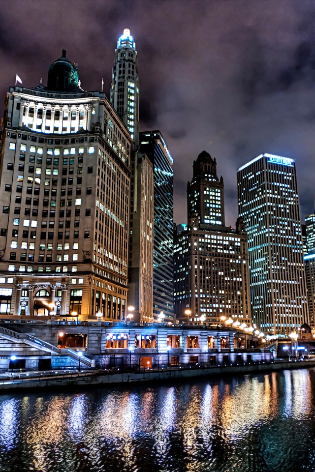 Chicago Night Lights iPhone 4s Wallpaper
