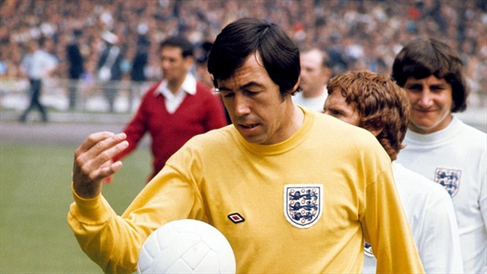 Gordon Banks Facing Second Battle With Kidney Cancer Football