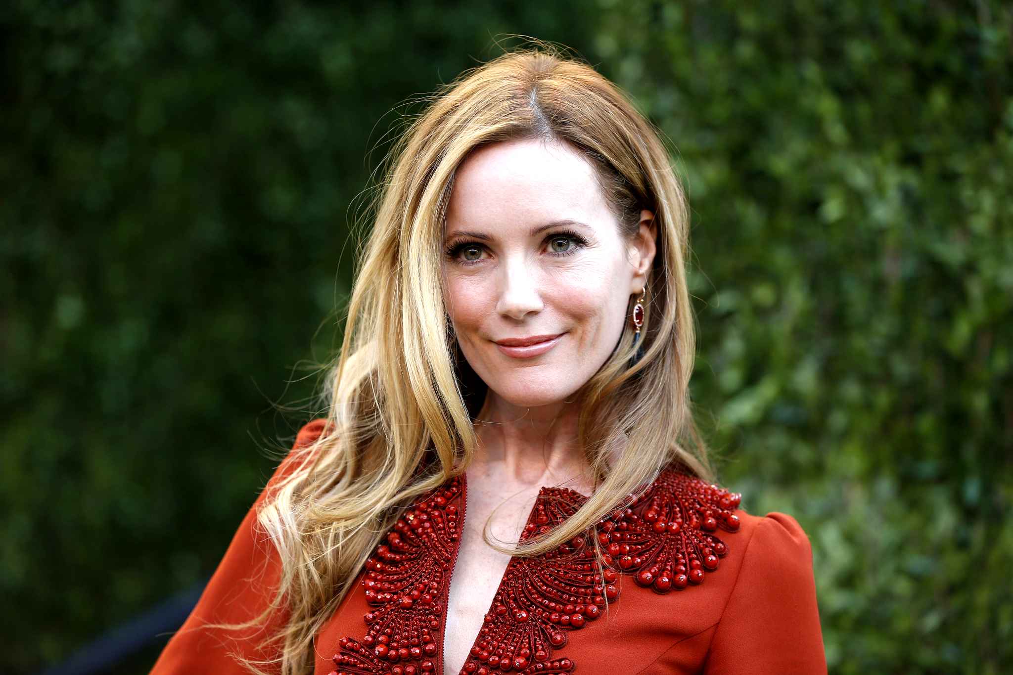 Leslie Mann Wallpaper High Resolution And Quality