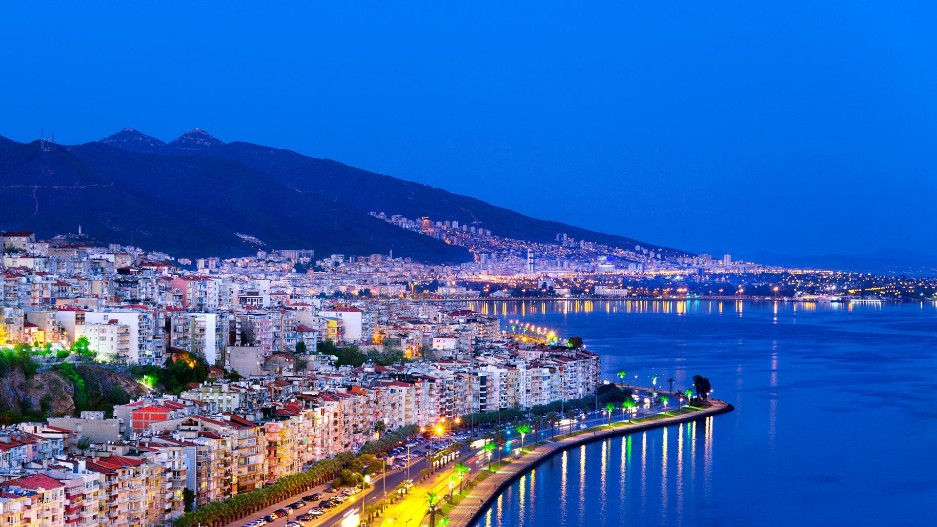Izmir Wallpaper Top Background