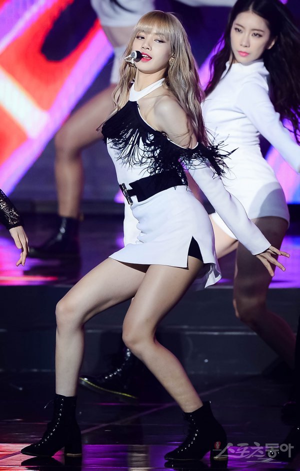 Lisa BLACKPINK images Lisa at Gaon Chart Music Awards 2019 HD