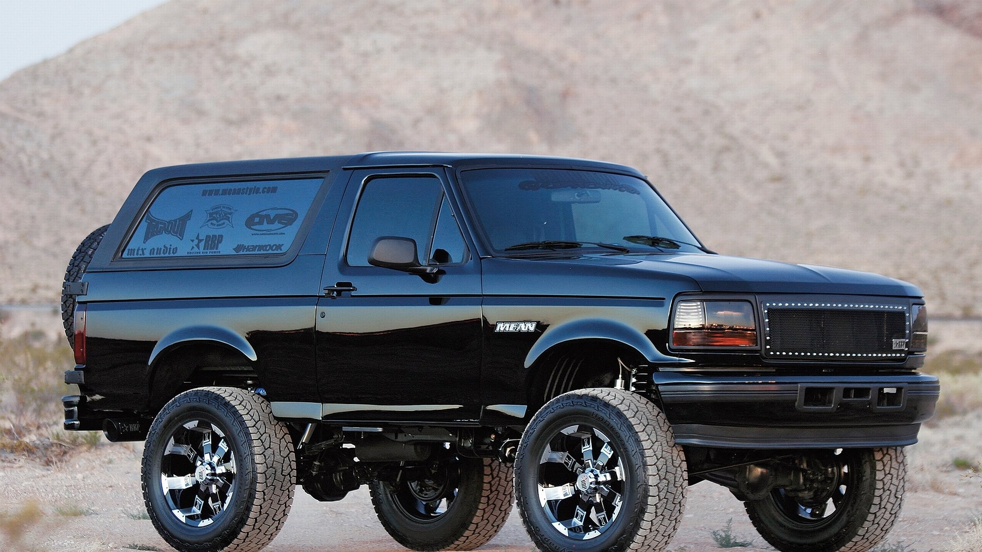Ford Bronco HD Wallpaper Background Image