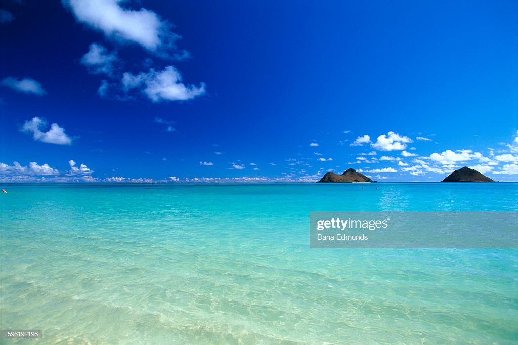 Hawaii Oahu Lanikai Shallow Water Fades To Turquoise Mokulua