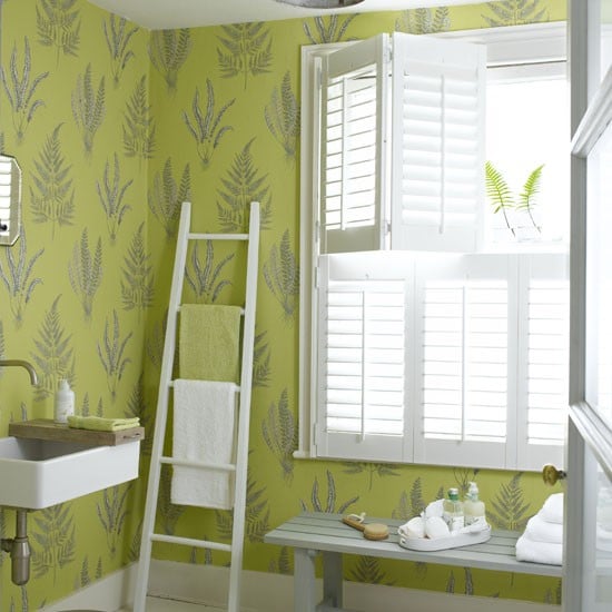 Bright beautiful wallpaper Small bathrooms ideas housetohomeco 550x550