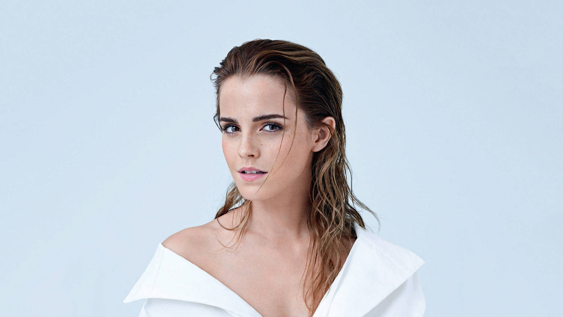 Emma Watson Beautiful Actress HD Wallpaper