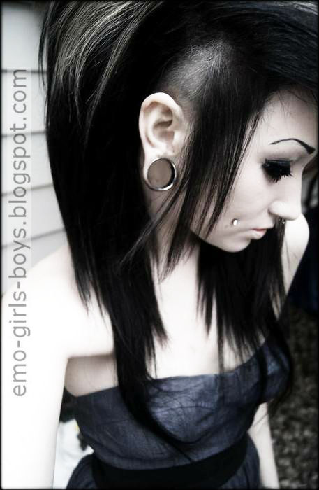 emo boys and emo girls pics Cute Emo Girls Latest Emo Wallpapers