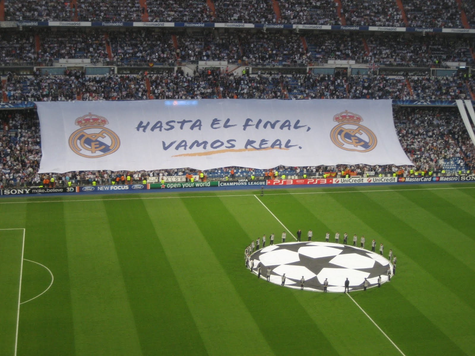 Sports Soccer Balls Legend Crowd Madrid Real Raul