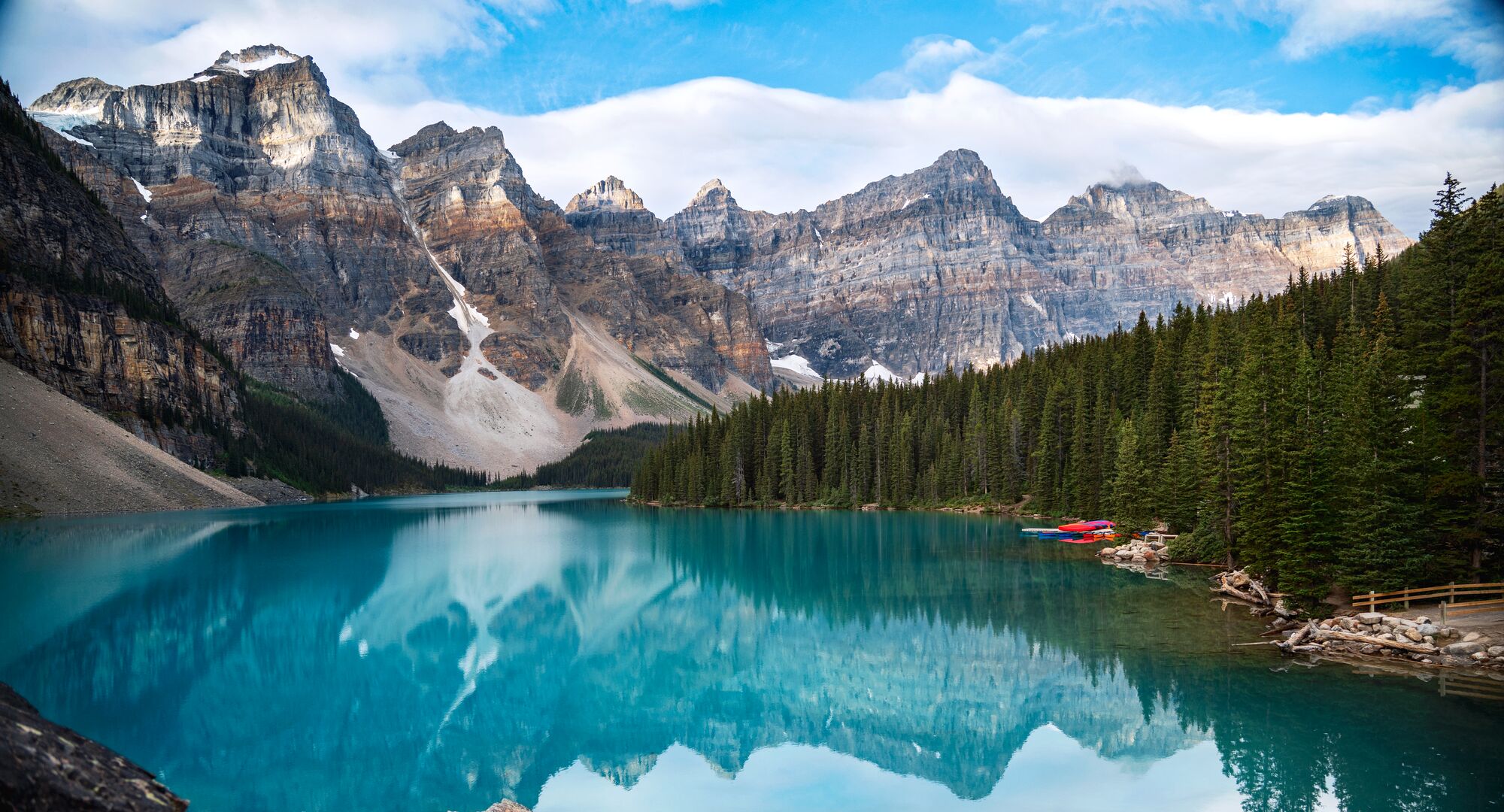 Moraine Lake Shuttle Wallpaper