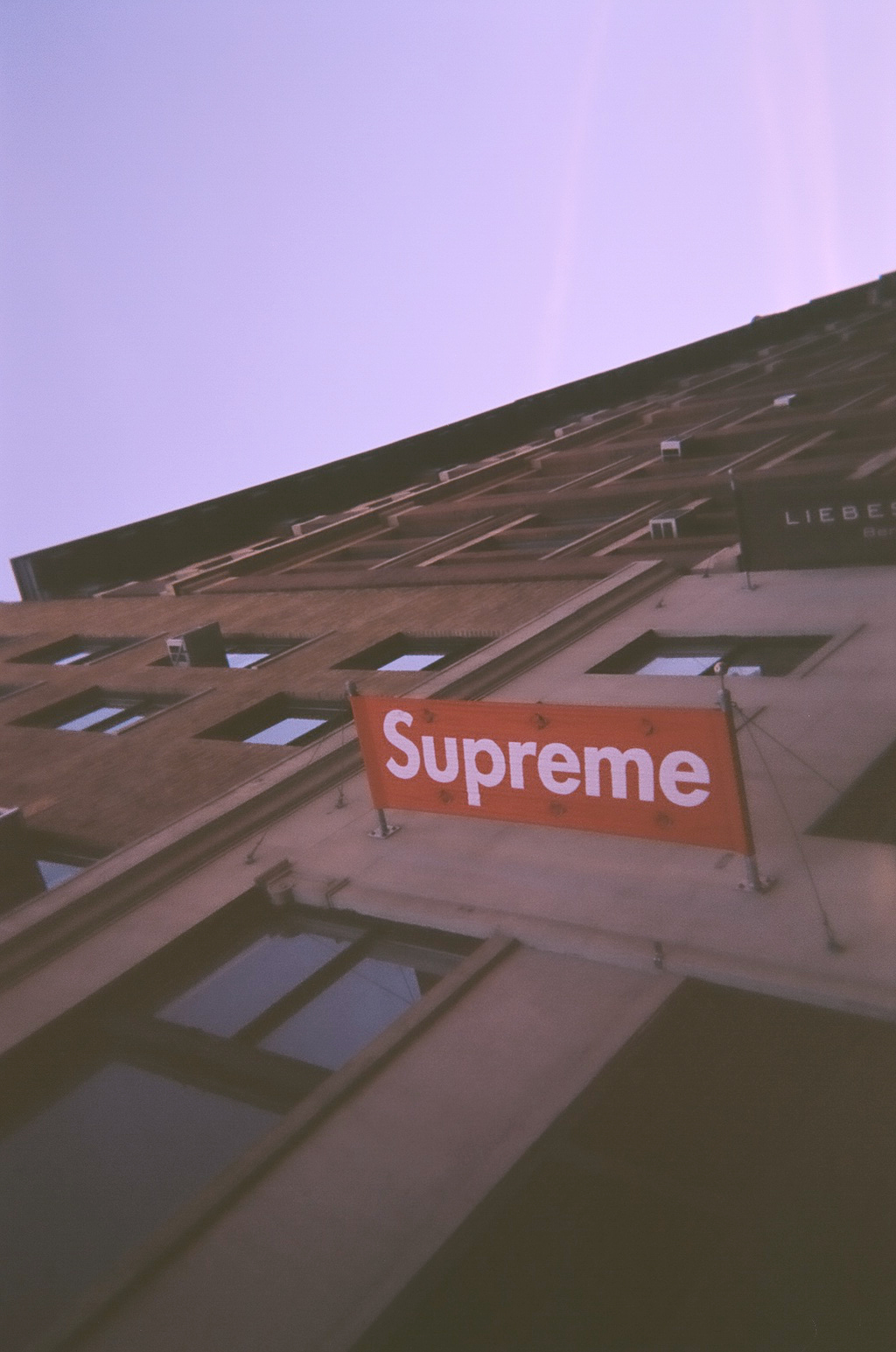 Free Download Supreme Wallpaper Iphone 5 To The Supreme Flagship