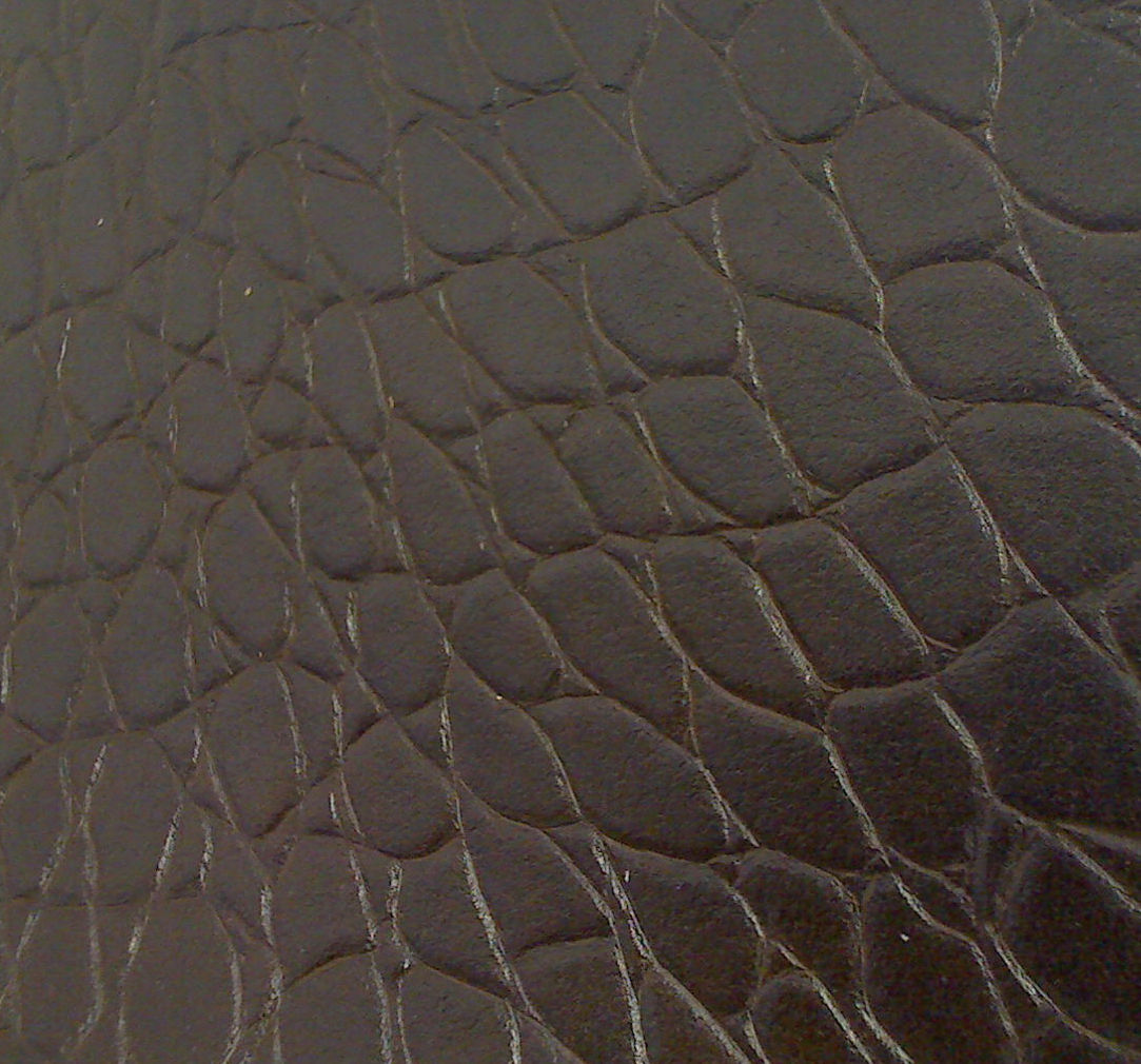  Animal Wallpaper Patterns La Crocodile by Ralph Lauren   Brown 1083x1010