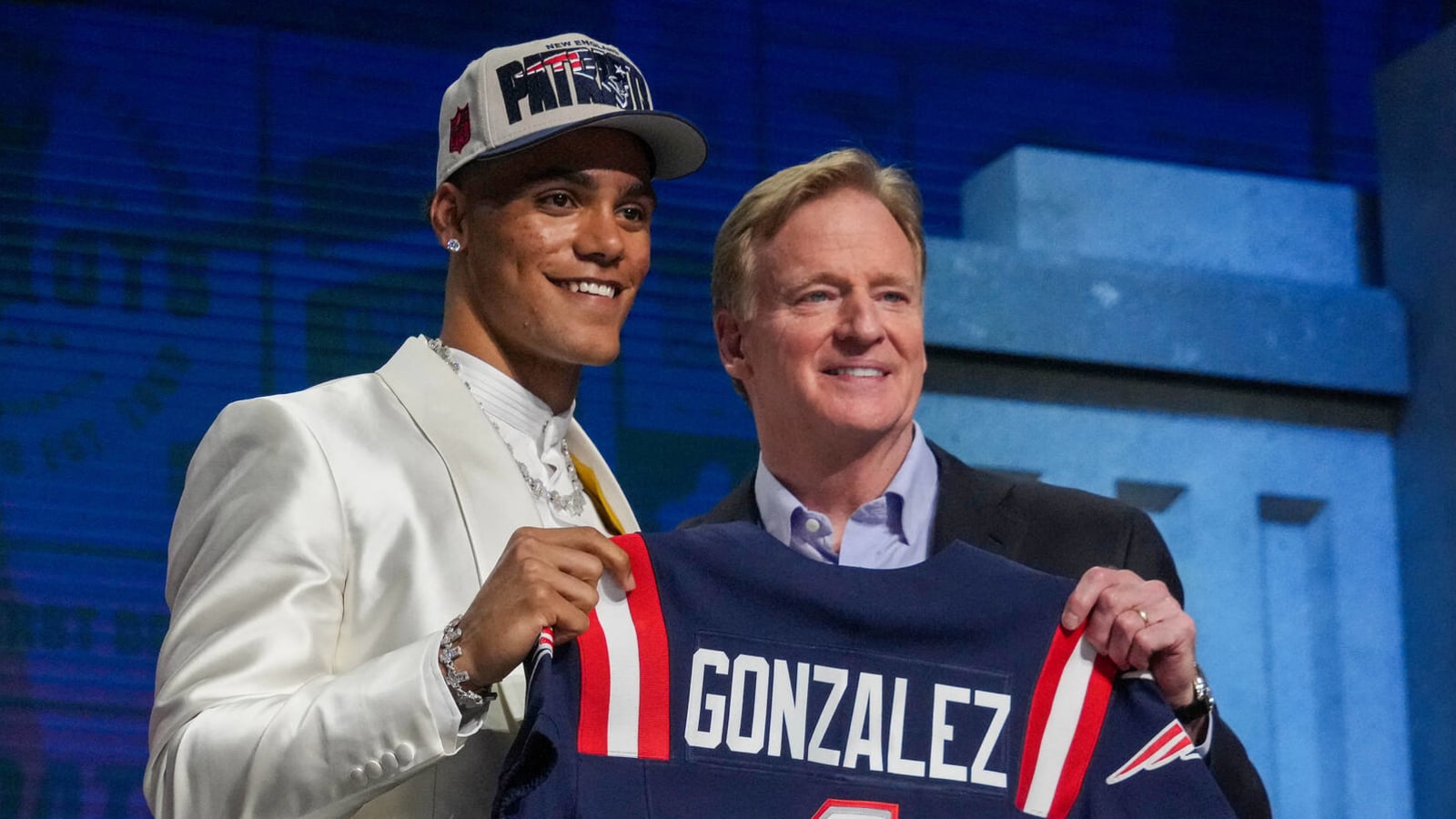Patriots Select Cb Christian Gonzalez Wallpaper