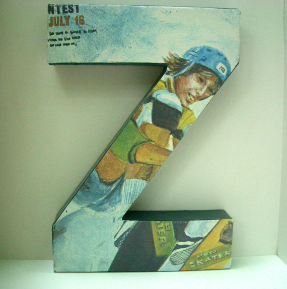 Letter Z With Retro Skatboarding Wallpaper By Redesigningwomen