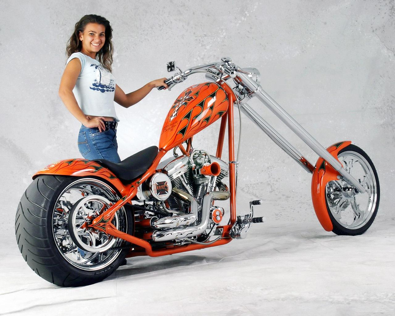 girls and motorcycles d8ca2f26jpg