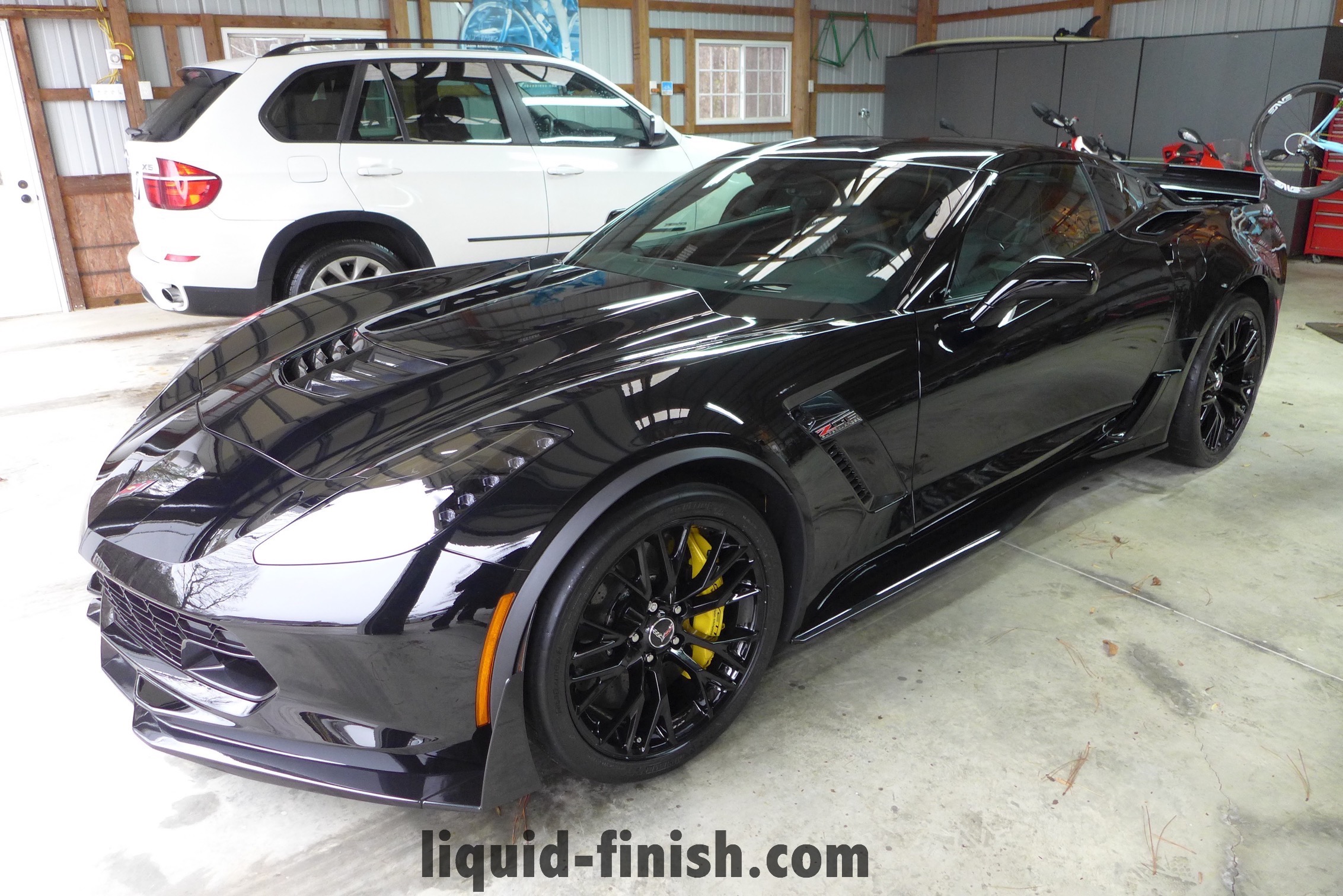Corvette Z06 Black Caliper For