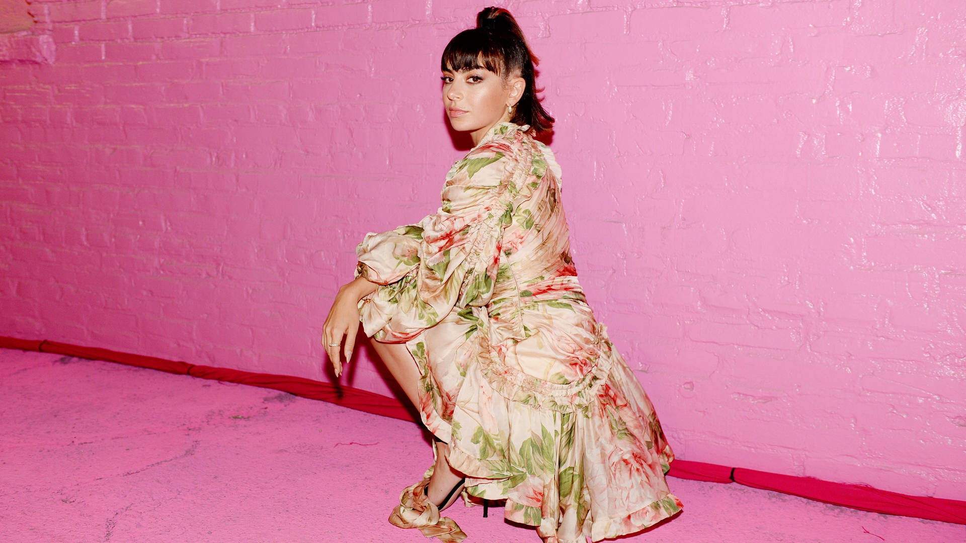 Charli Xcx Wallpaper