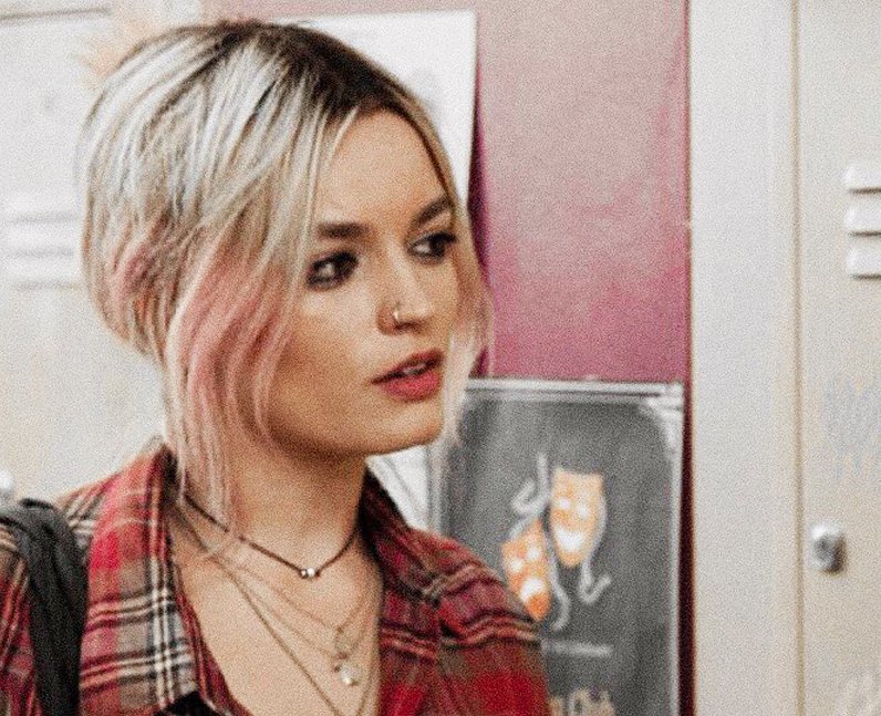 Emma Mackey Facts About The Sex Education Star You Probably