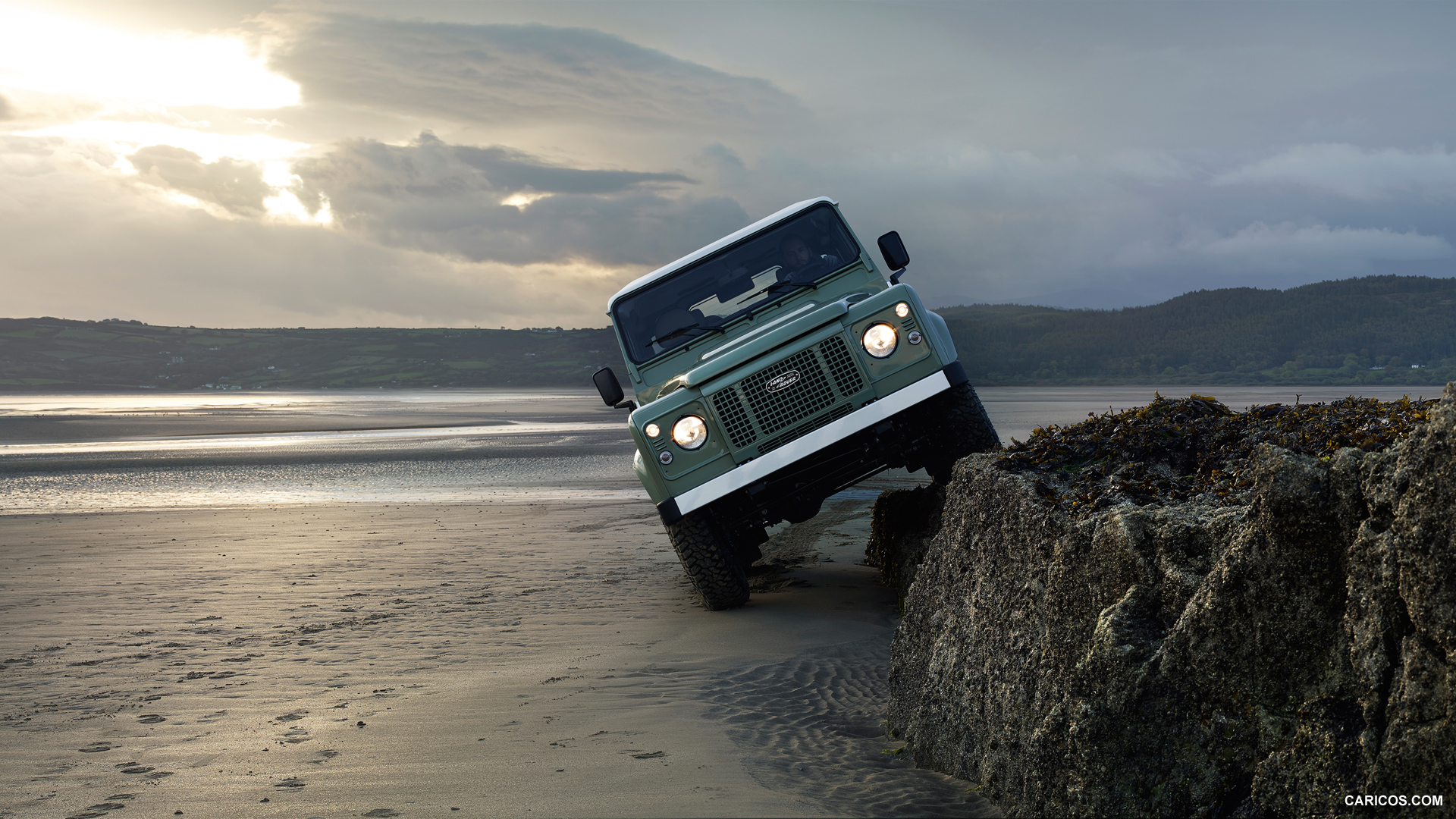 Land Rover Defender Heritage Edition Off Road Hd