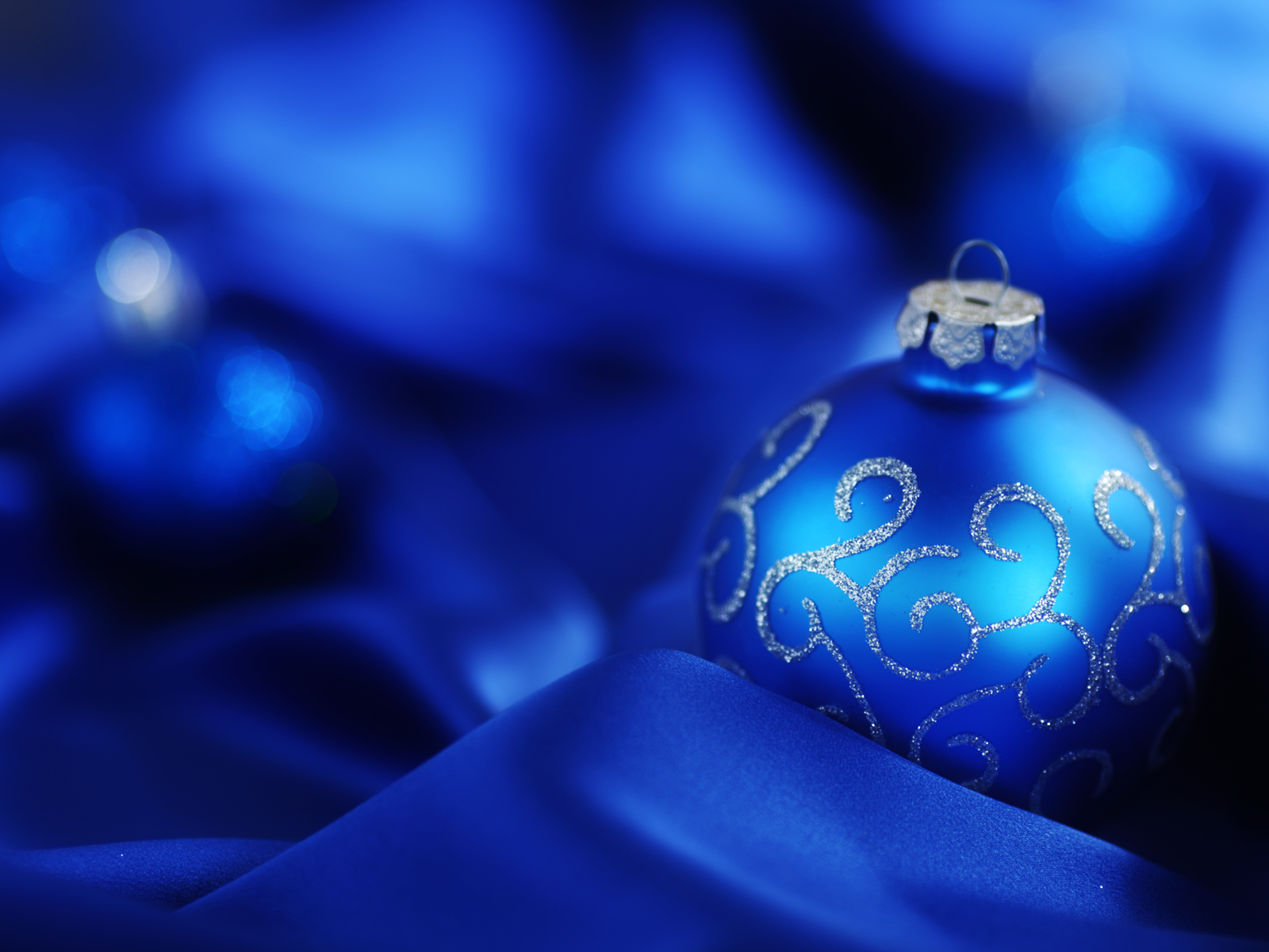 Blue Holiday Wallpaper