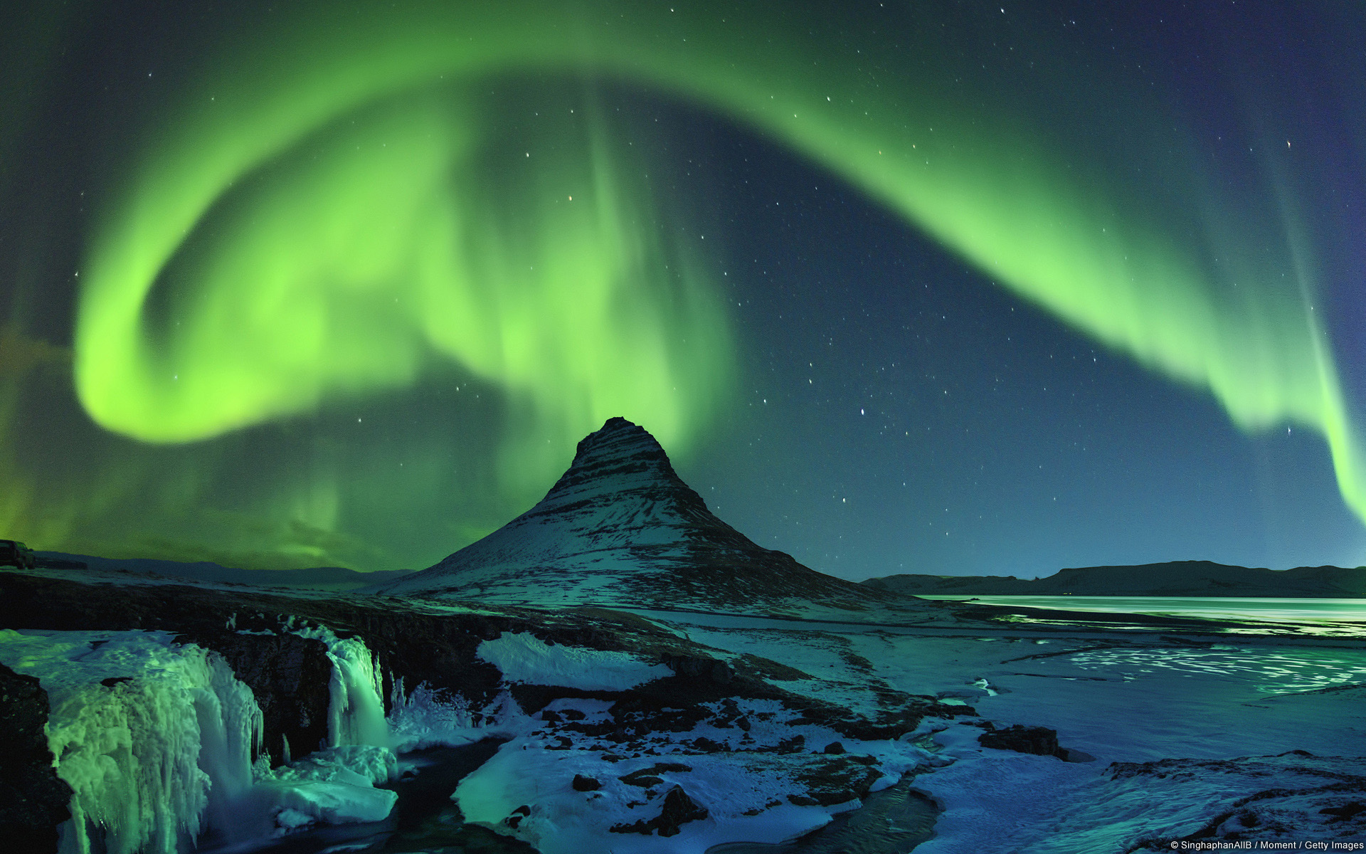 Kirkjufell And Aurora Sn Fellsnes Iceland