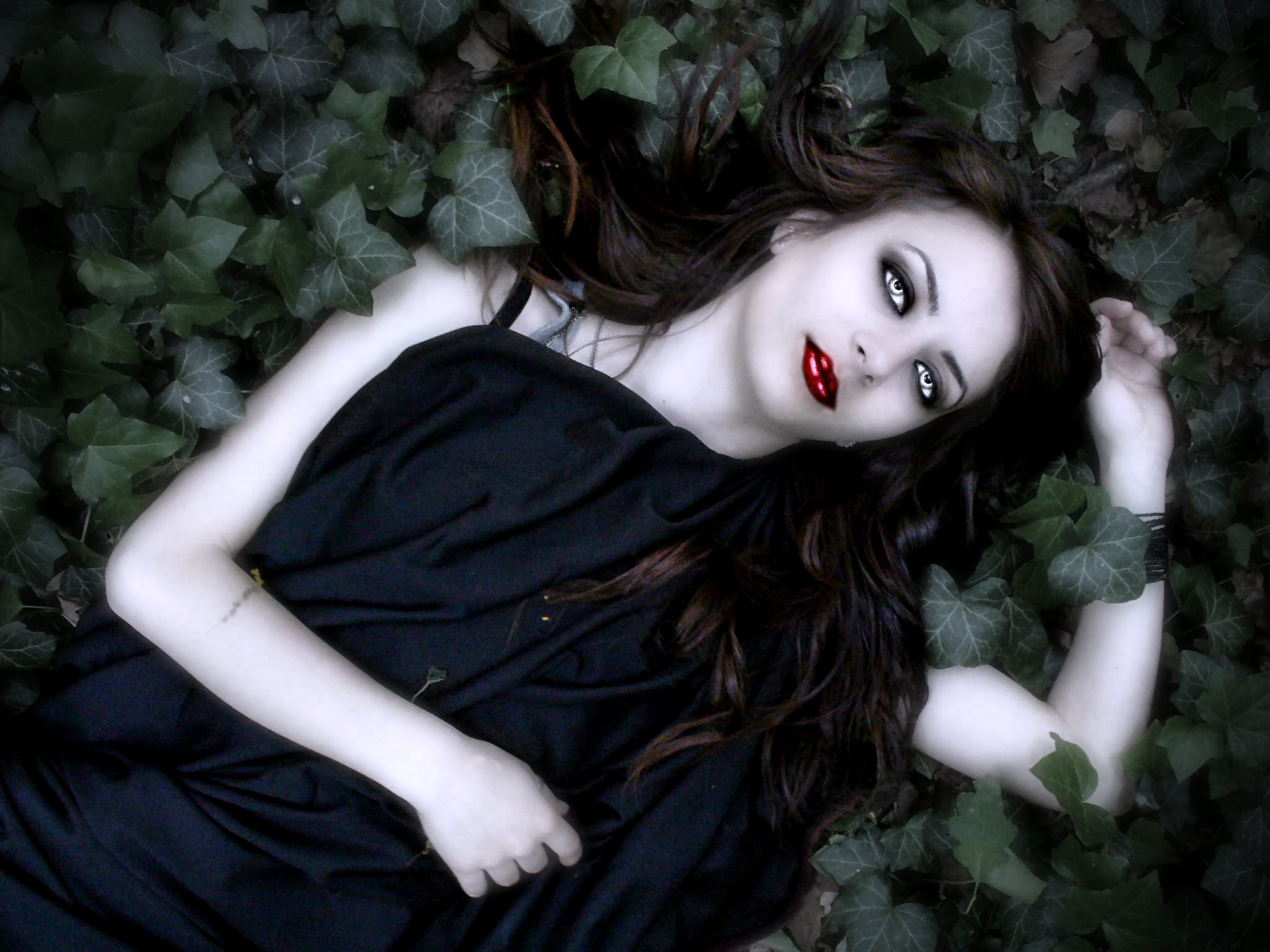 Vampire Girl Lying On Leaves Puter Wallpaper Desktop Background