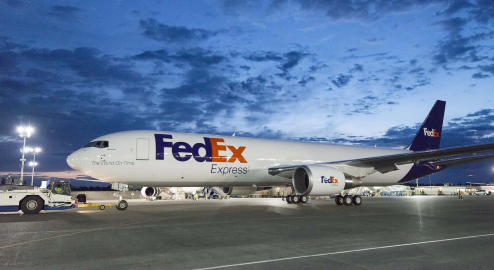 Delivering Smiles With Fedex Wallpaper