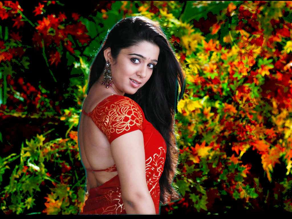 Hot HD Pictures Charmi Kaur South Indian Actress Glamour Wallpaper