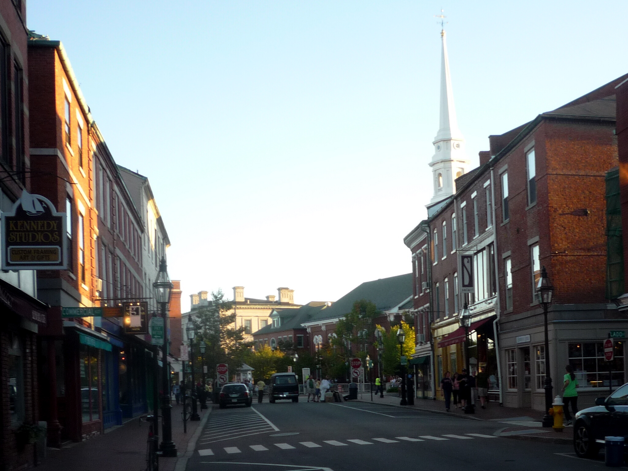 Taking A Look At Charming Market St In Portsmouth N H