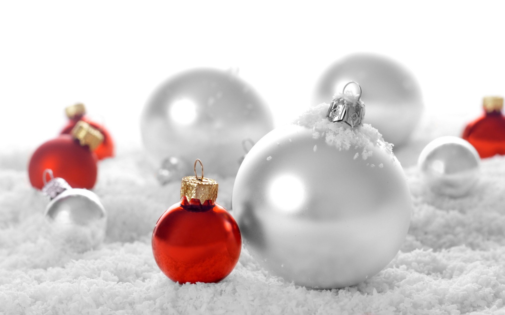 Red And Silver Christmas Bulbs Widescreen Wallpaper Wide