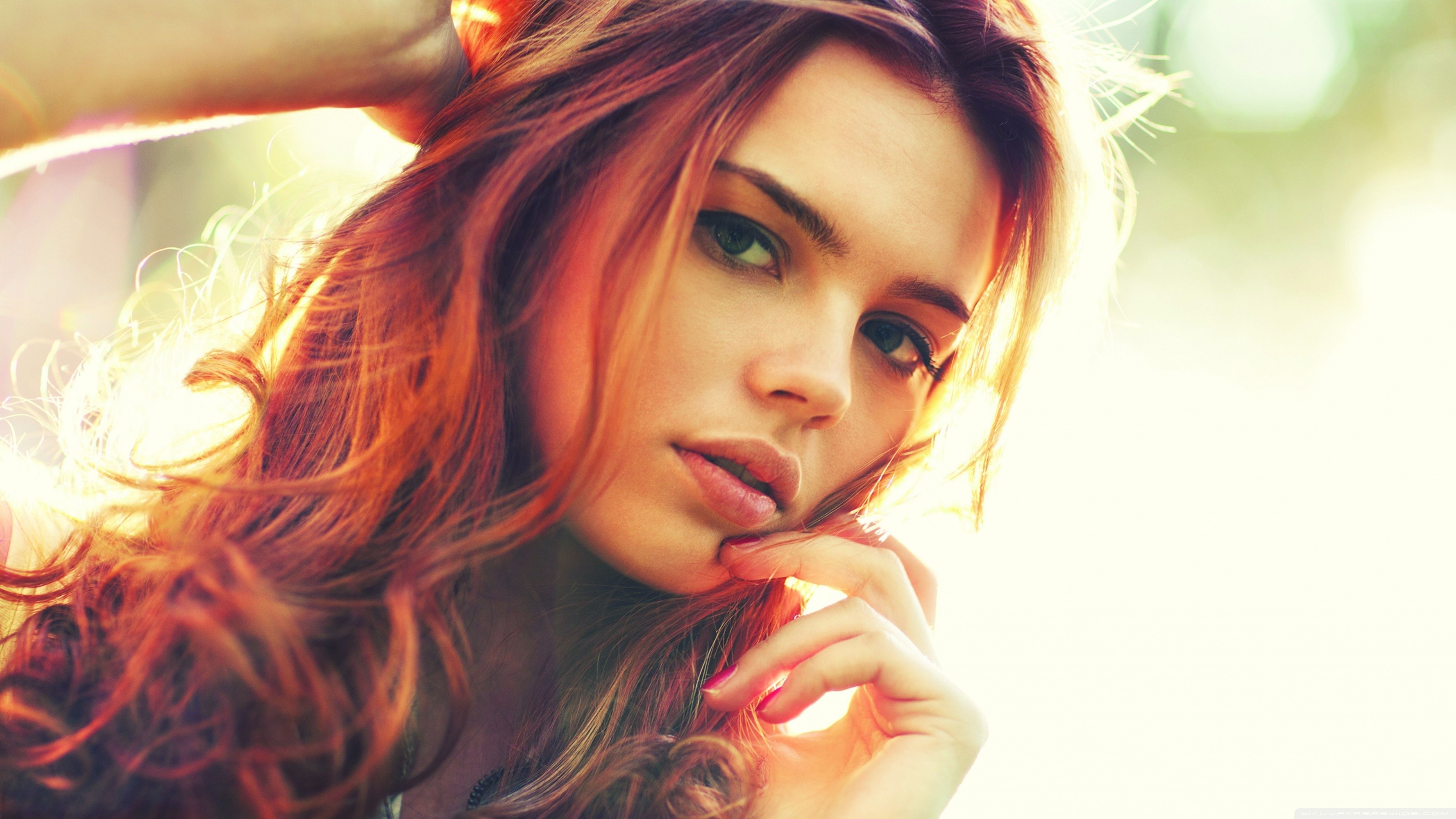 Pretty Woman Wallpaper