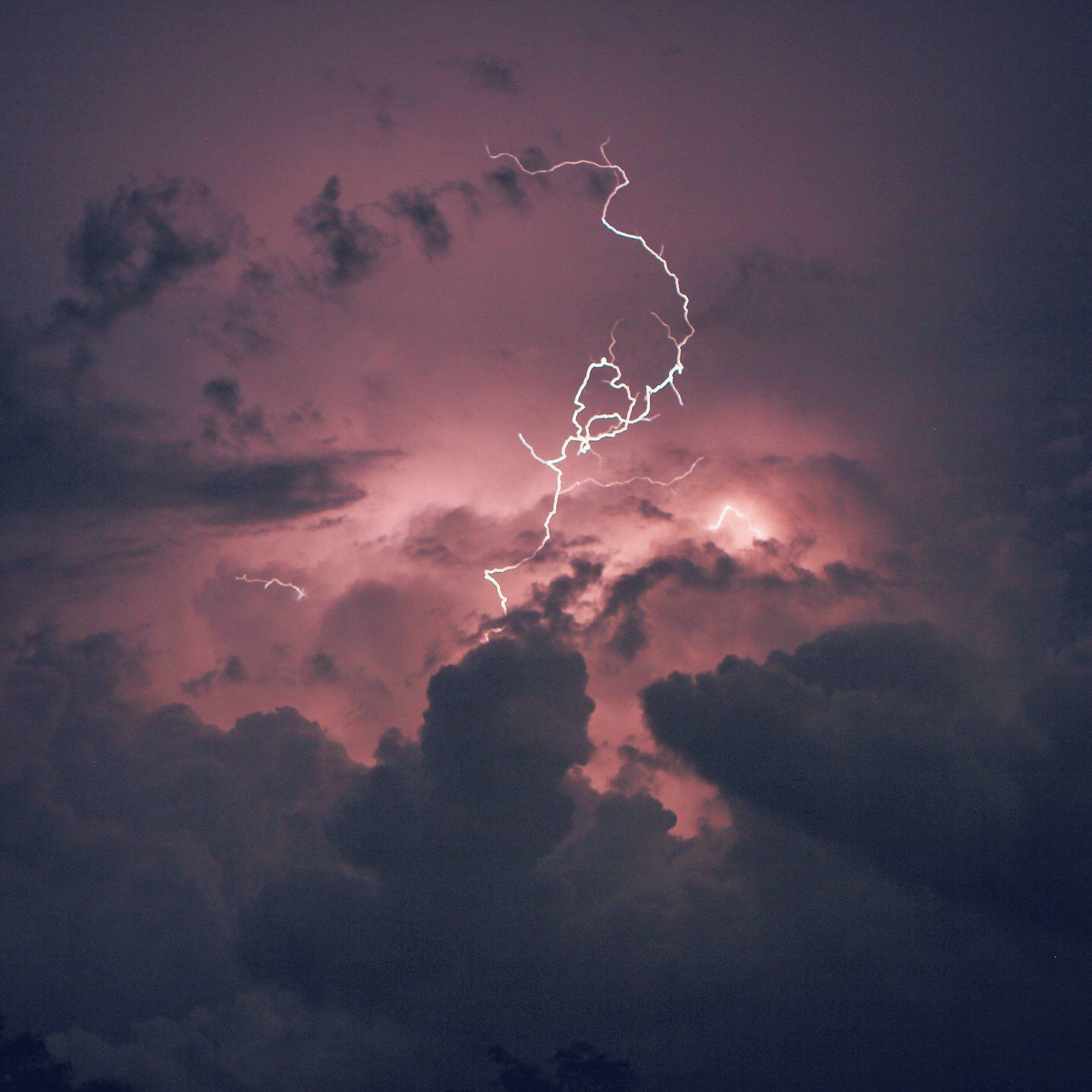 Aesthetic Lightning Wallpaper