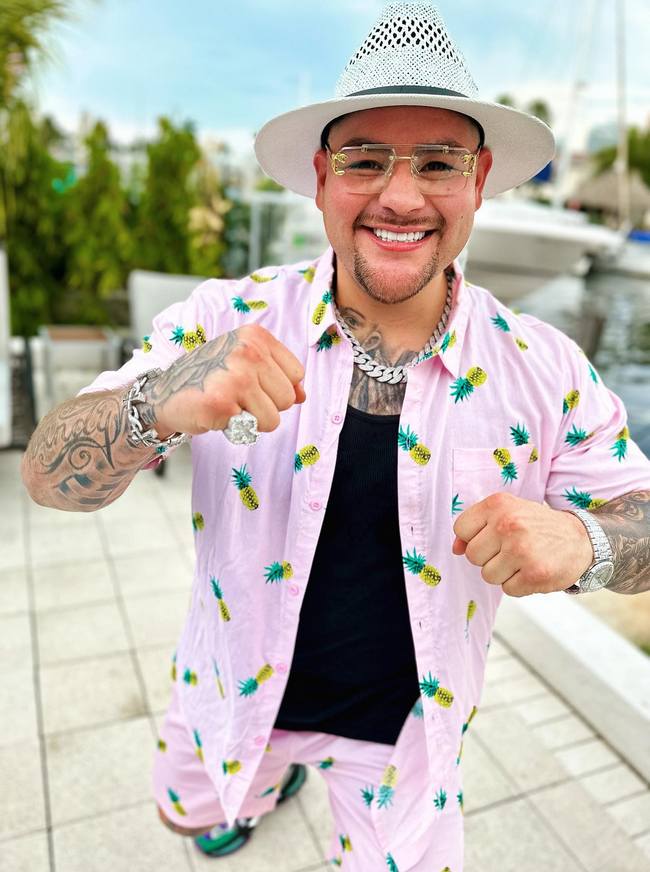 La Transformation Physique Incroyable D Andy Ruiz Wallpaper