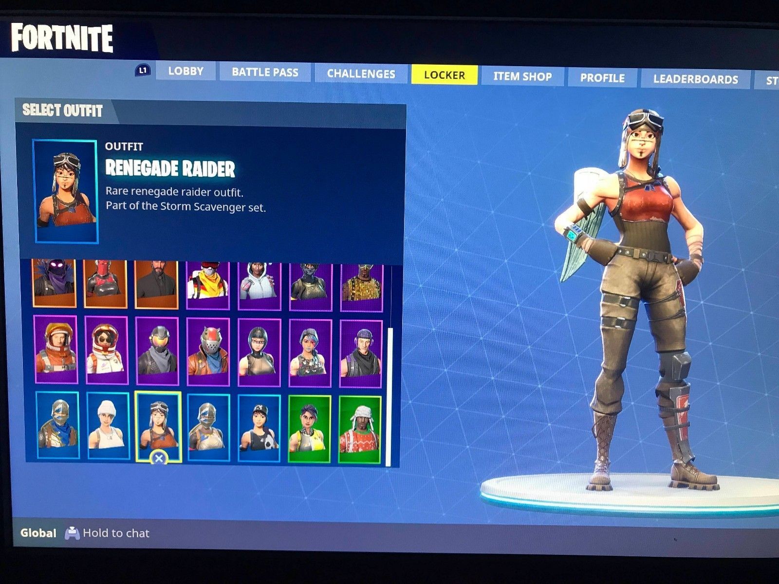 Fortnite Account PS4 AND PC skull and ghaul trooper renegade