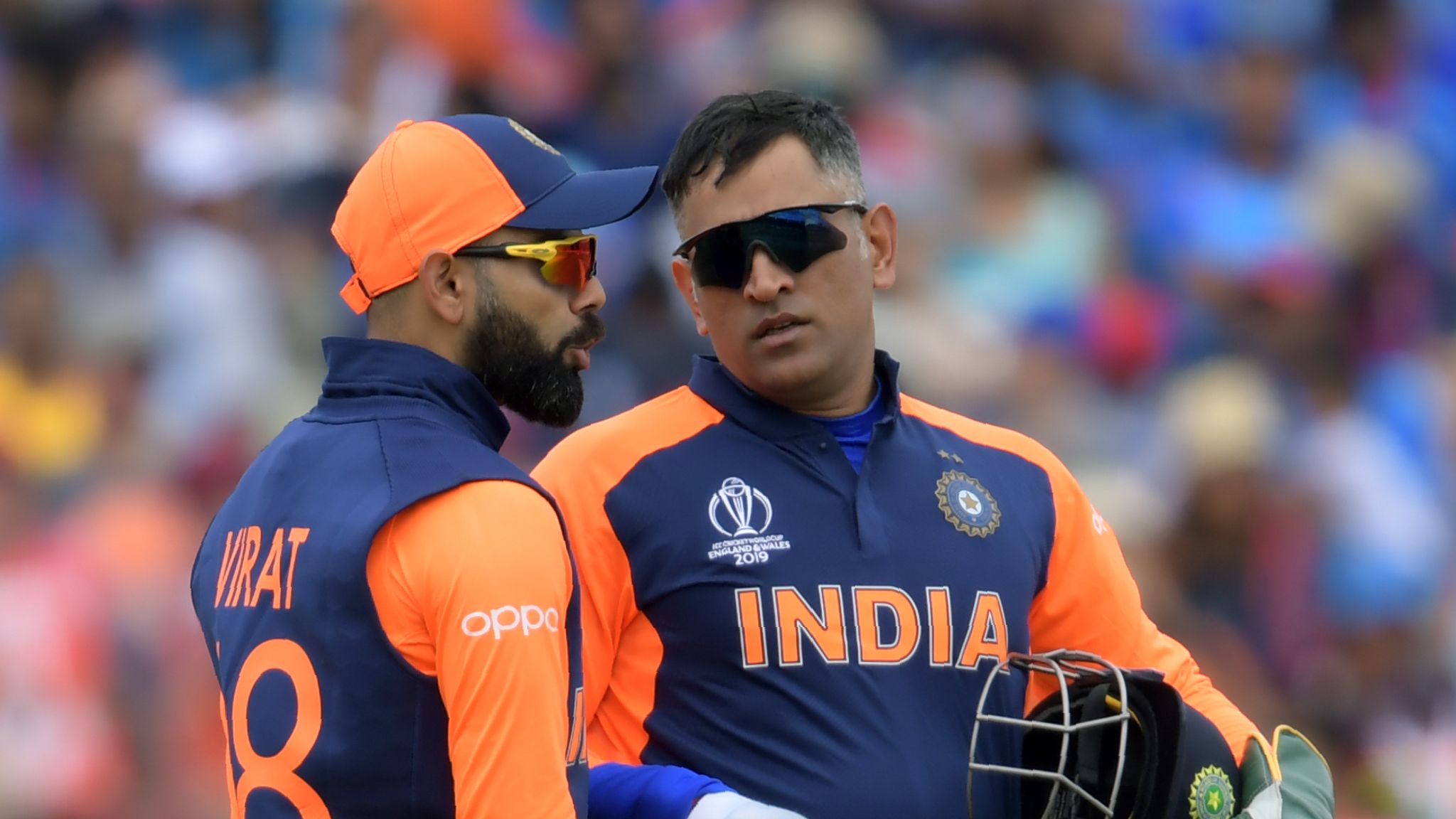 Nasser Hussain Expects Big Things From Ms Dhoni And Virat Kohli In