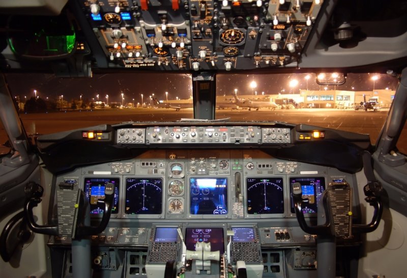 Cockpit Photos Delta Air Lines Boeing N3745b Pictures