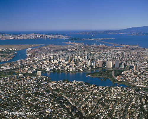 Lake Merritt Oakland To San Francisco Ca With Estuary And Bay