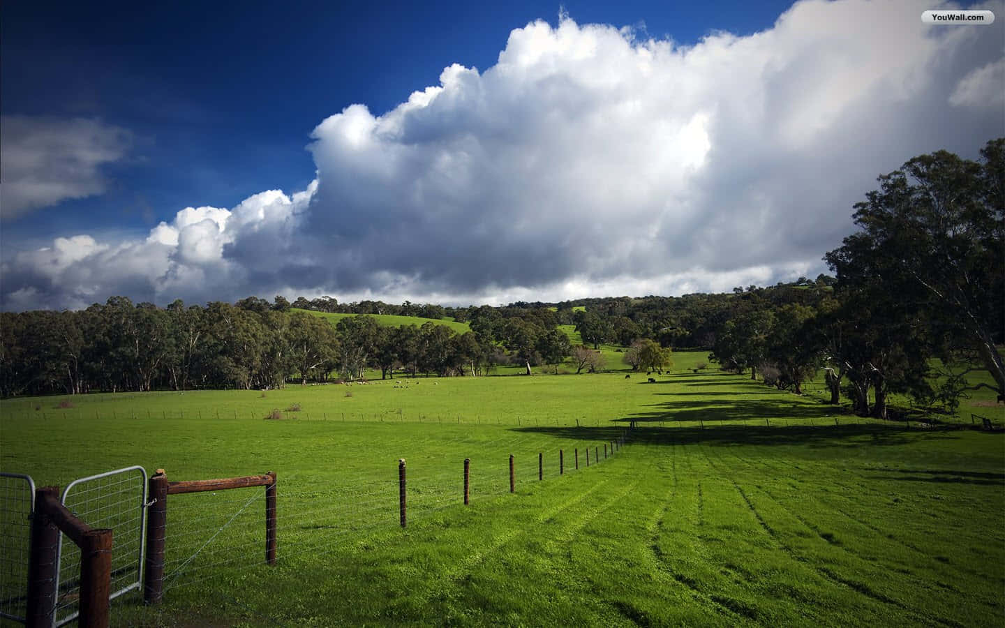 Farmhouse Desktop Wallpaper