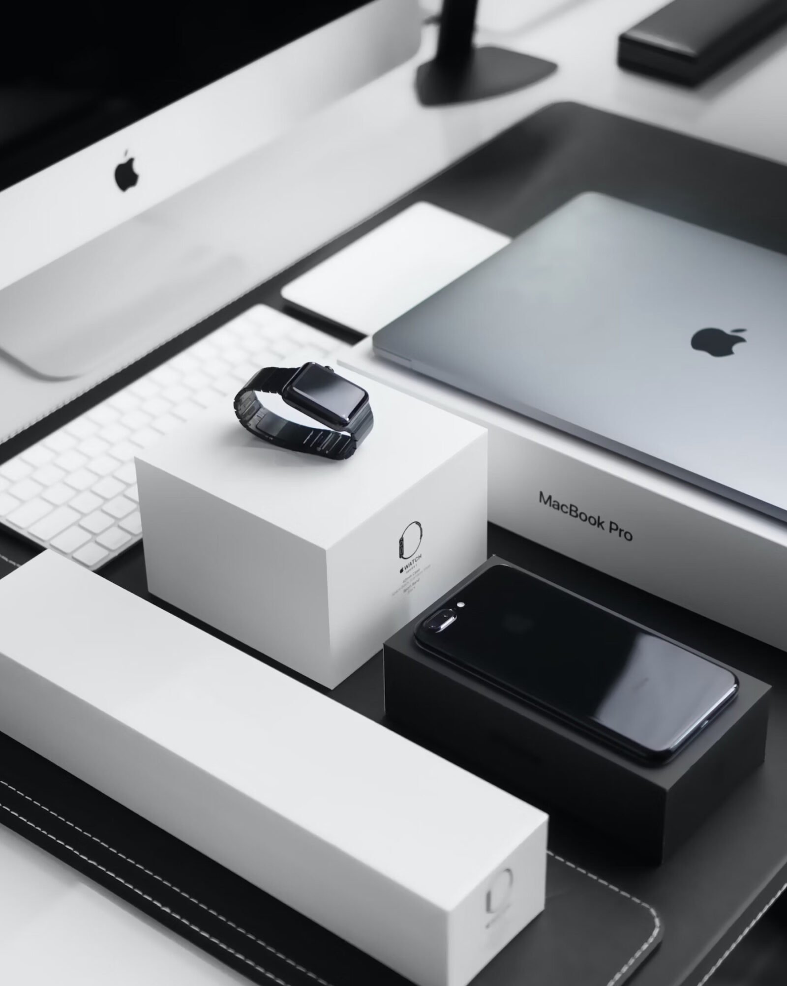 The Sticking Power Of Apple S Brilliant Brand Packaging Wallpaper