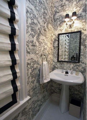 Wallpaper Toiles French Country Black And White Toile