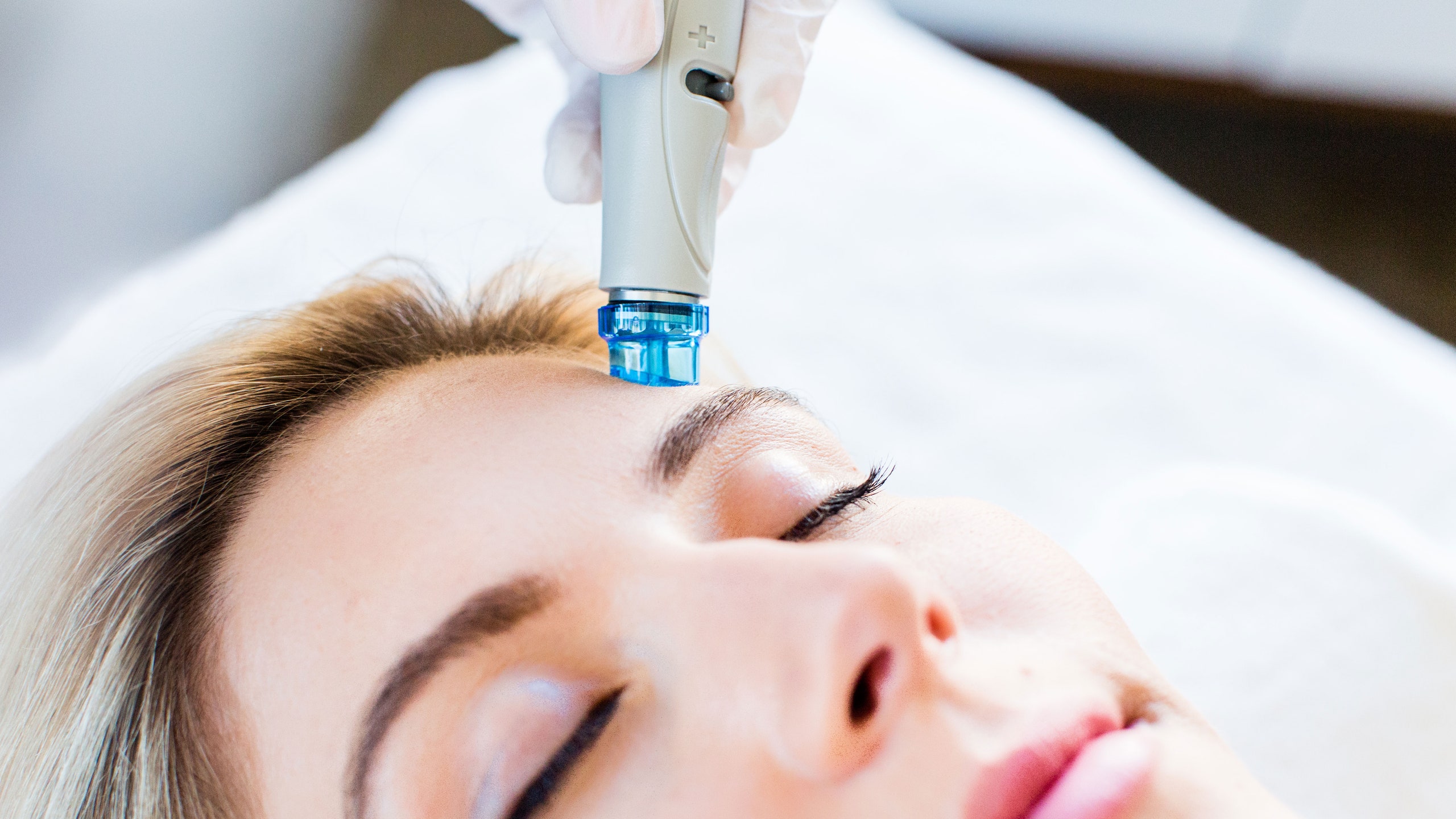 What Is The Hydrafacial Treatment And Why It So Popular Allure