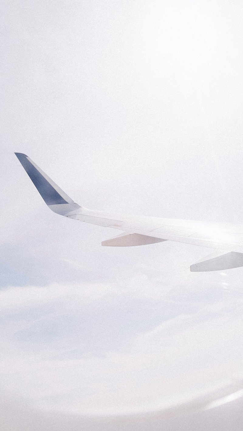 iPhone Wallpaper Airplane