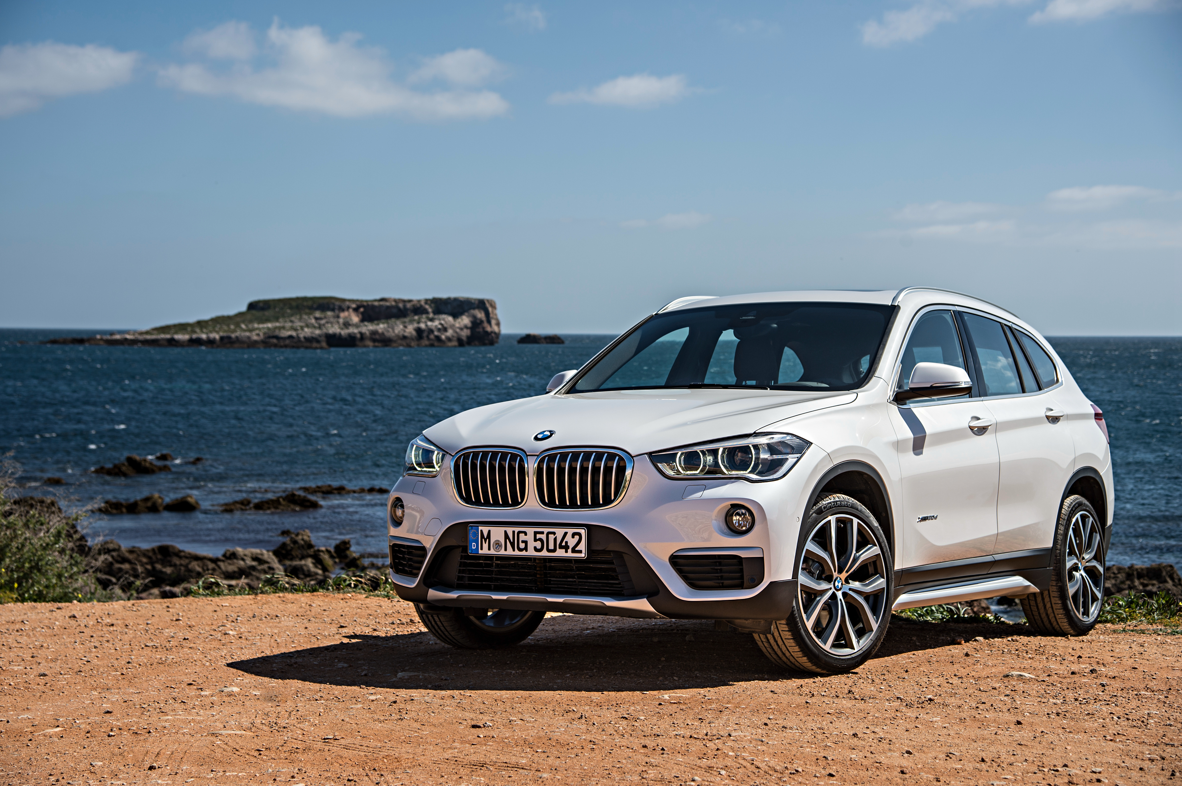 Bmw X1 On The Beach 4k Ultra HD Wallpaper Background Image