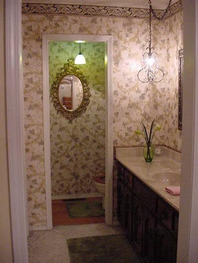Ugly Wallpaper Bathroom Bad Mls Photos Springfield Missouri Home House