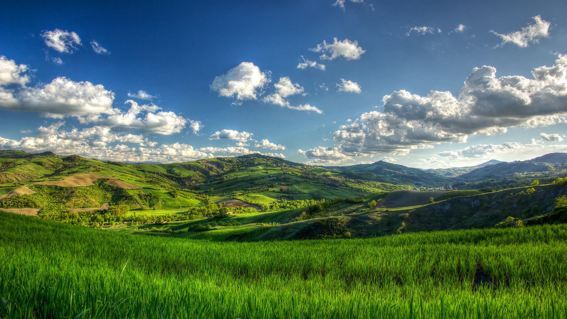 Hills HD Wallpaper