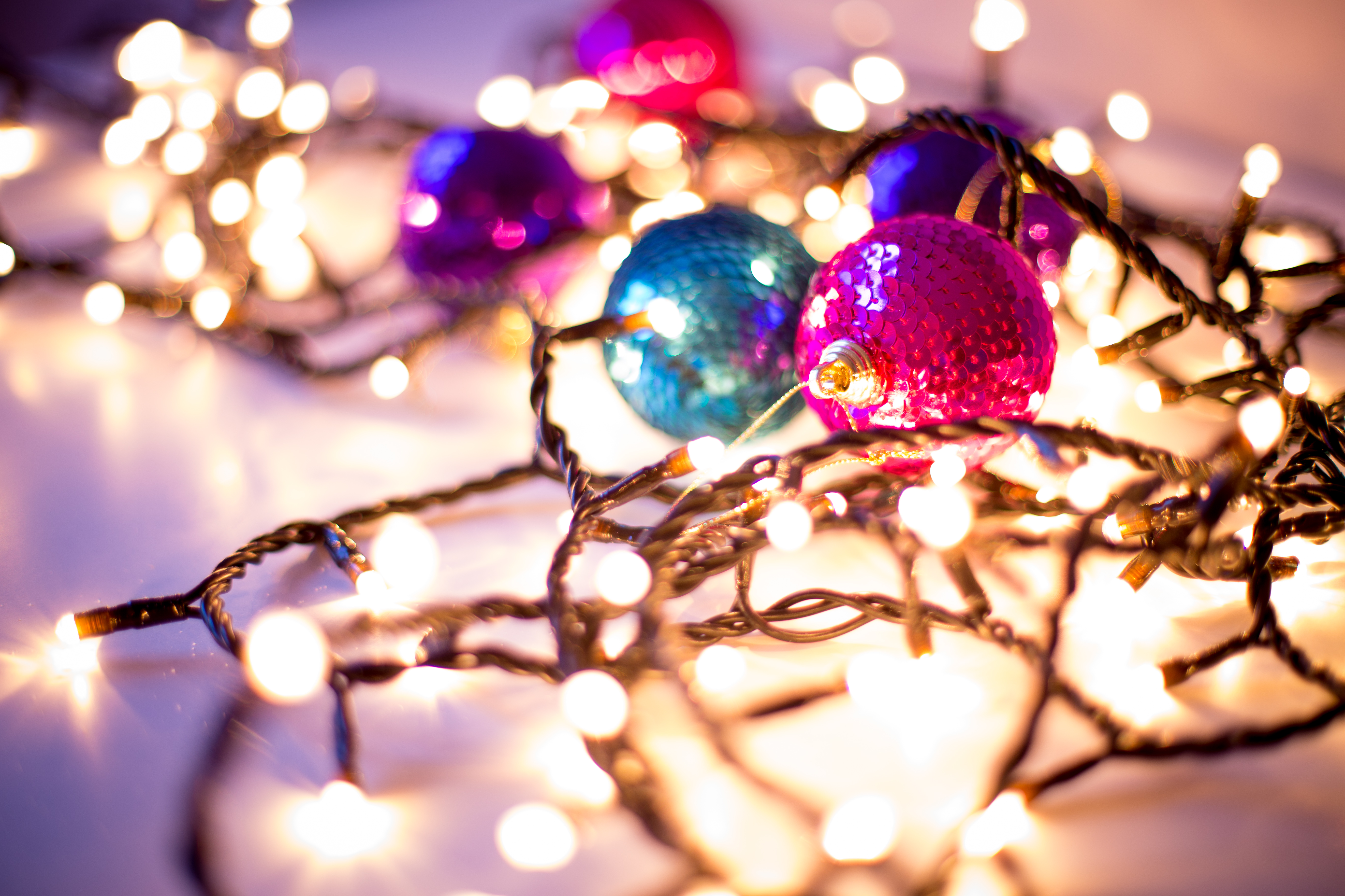 Gorgeous Christmas Holiday Themed Bokeh Wallpaper