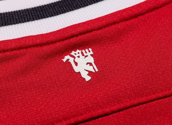 United New Jersey Logo Red Devil Behind
