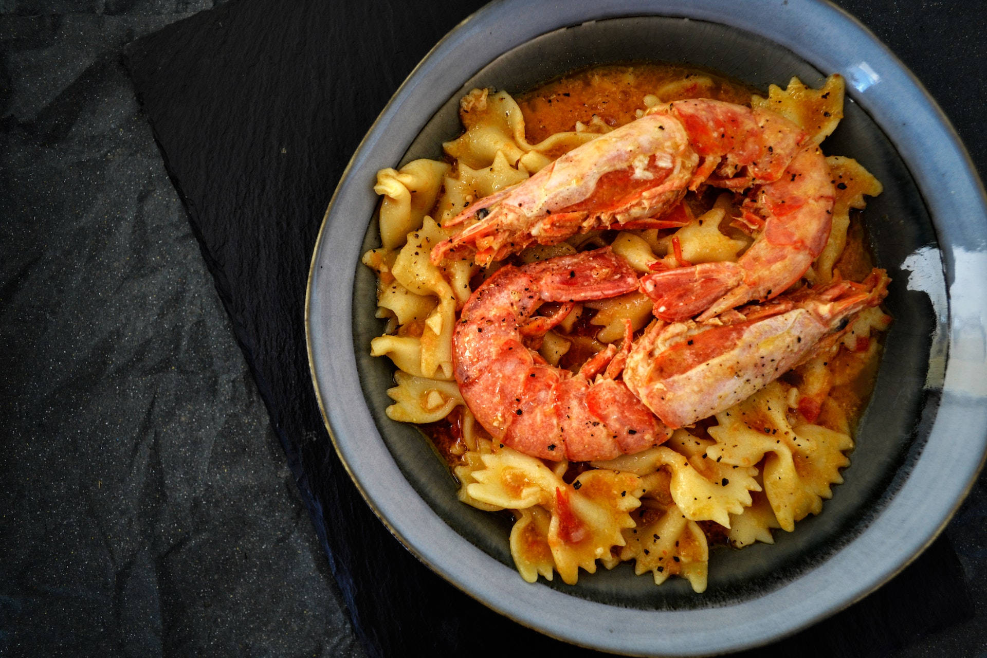 Prawns And Tomato Bow Tie Pasta X6f5qavr8xcx1uxk Wallpaper