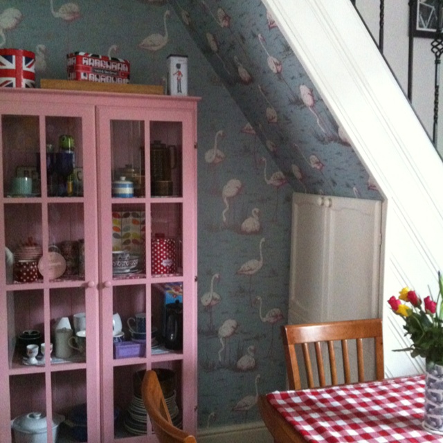 Pastel Kitchen With Cole And Son Flamingo Wallpaper Antique Rose