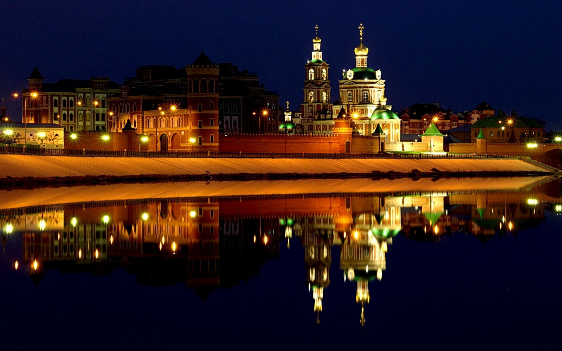Man Made Town HD Wallpaper