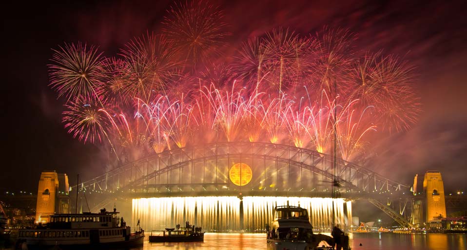 Bing Images   Sydney New Year   The Sydney Harbour Bridge on New Years